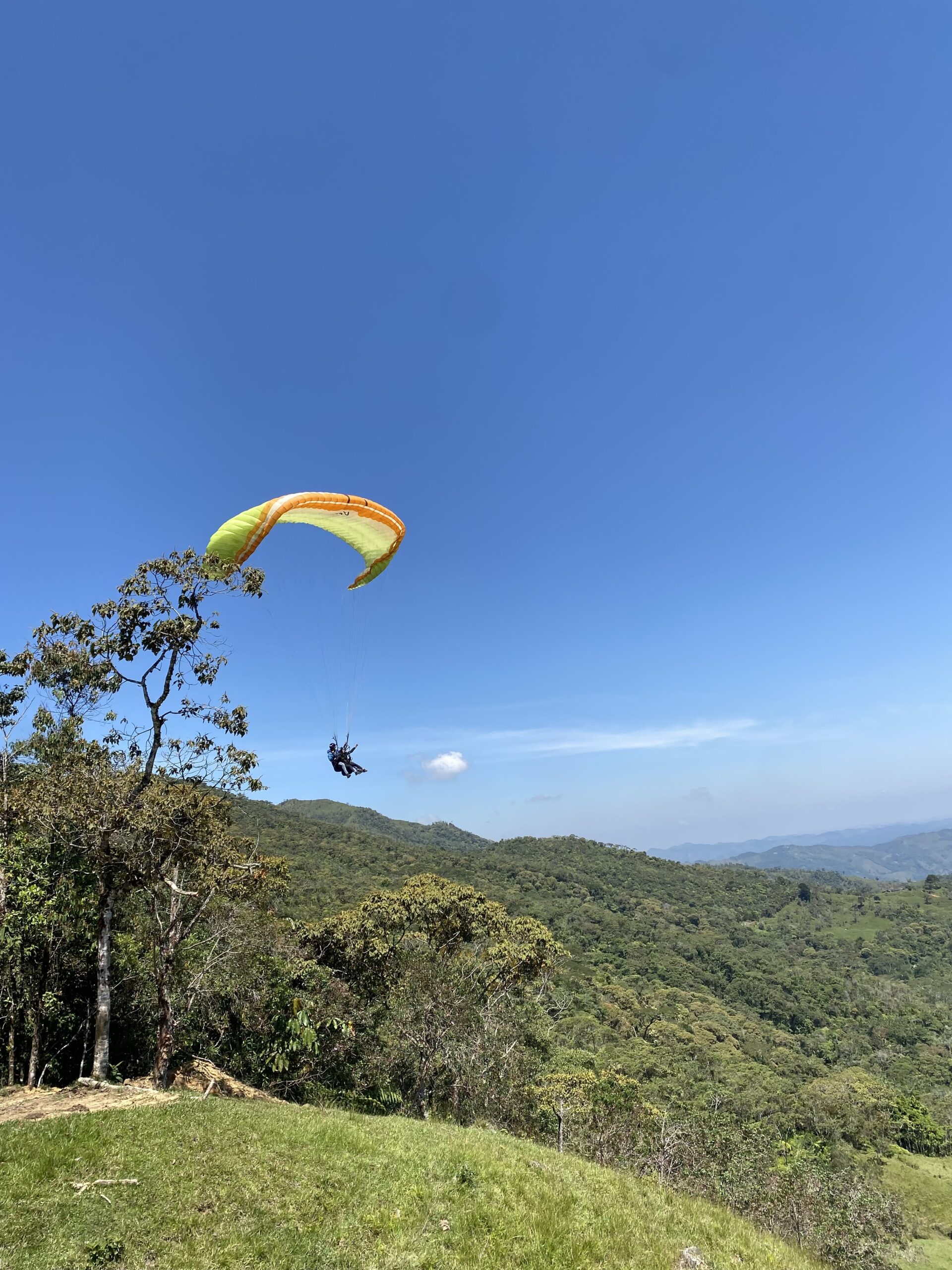 Paragliding, Guatapé